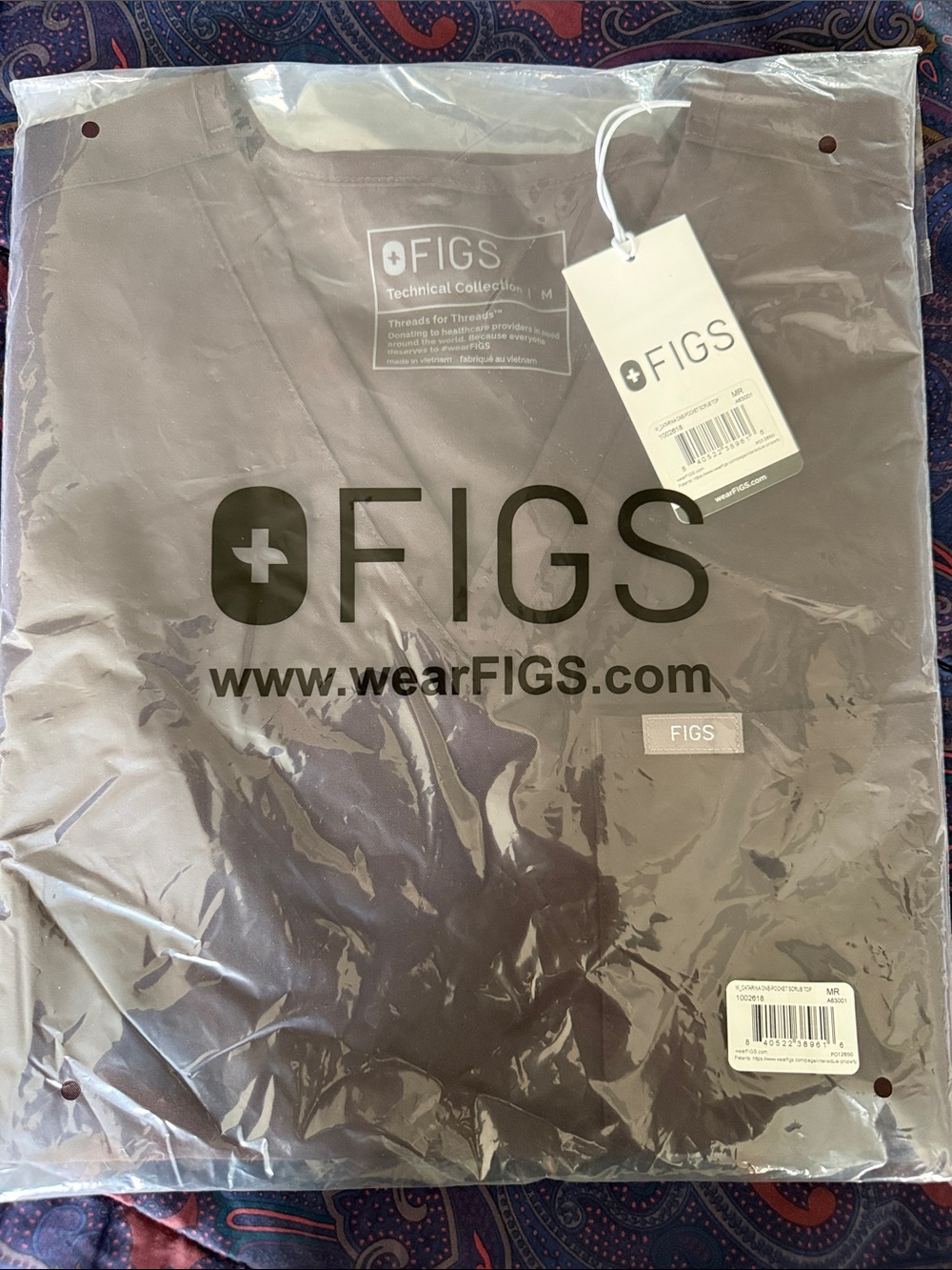 FIGS Men's V-Neck Top - Plum
